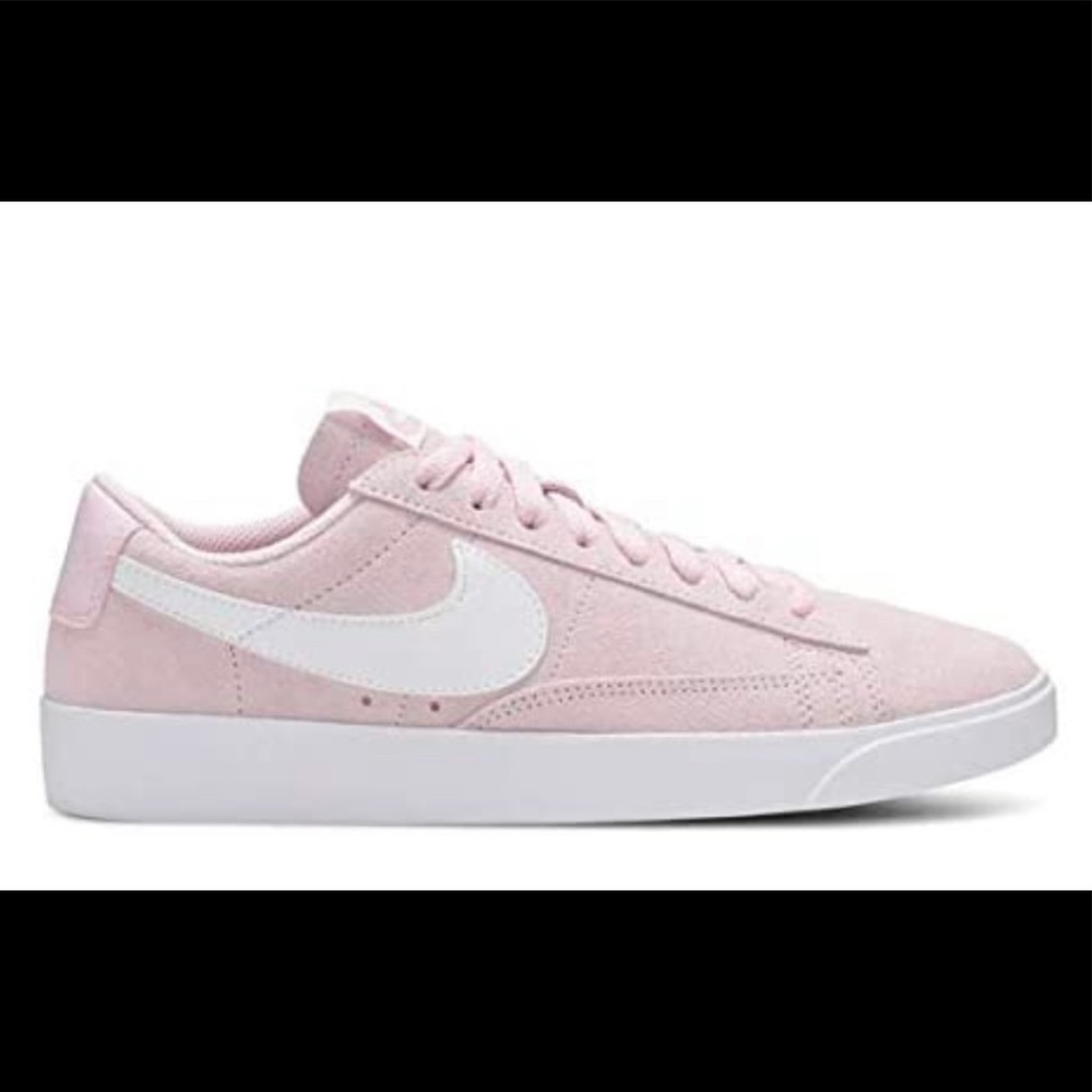 Nike Blazer Low Sneakers